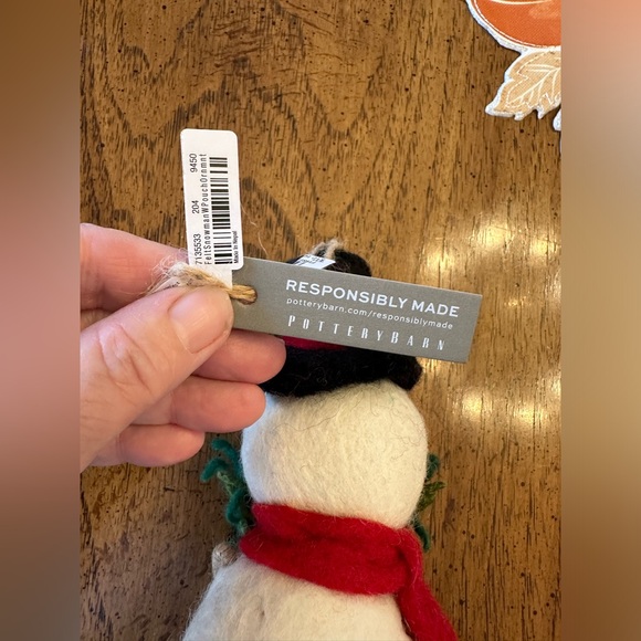 Pottery Barn NWT 8 in felt Let it Snow Snowman Christmas ornament - Picture 5 of 10